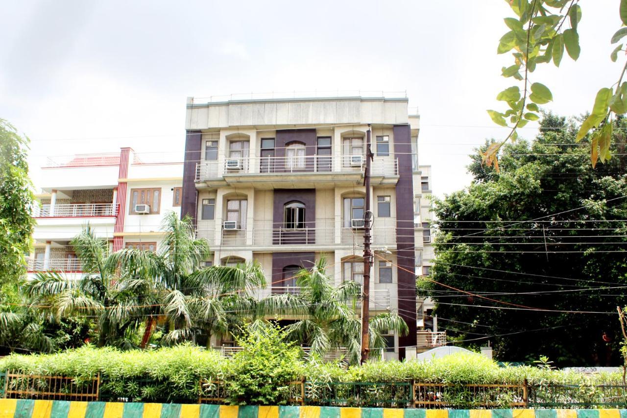 Hotel Trio Residency Near Noida City Center エクステリア 写真